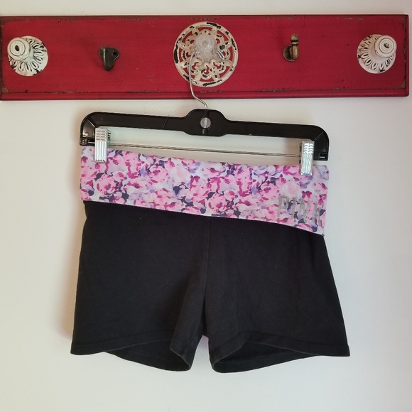 PINK Victoria's Secret Pants - PINK Yoga Short PINK Victoria's Secret Pants - PINK Yoga Short
